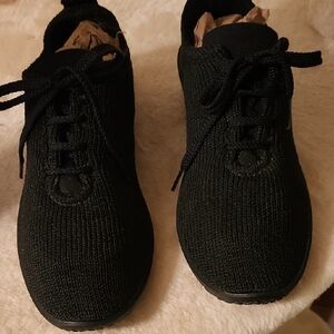 KBlack Knit Sneakers